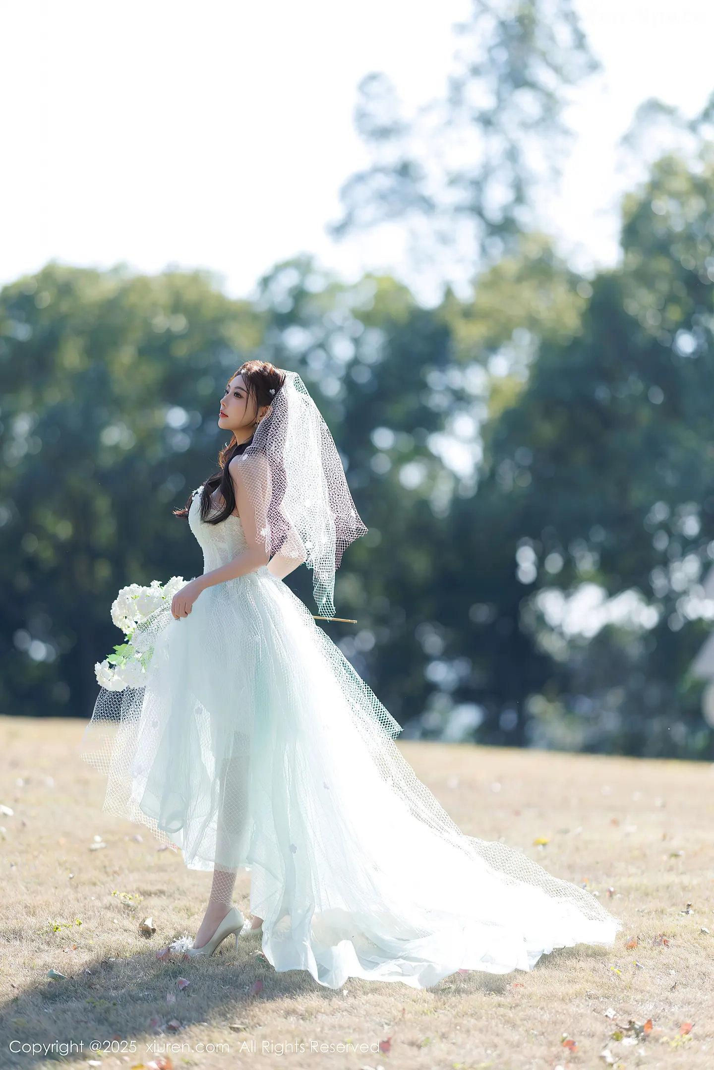 图片[3]-[XiuRen秀人网] VOL.9722 女神杨晨晨Yome性感白色情趣内衣配白丝吊袜秀丰腴身材诱惑写真83P-秀人网官方网站